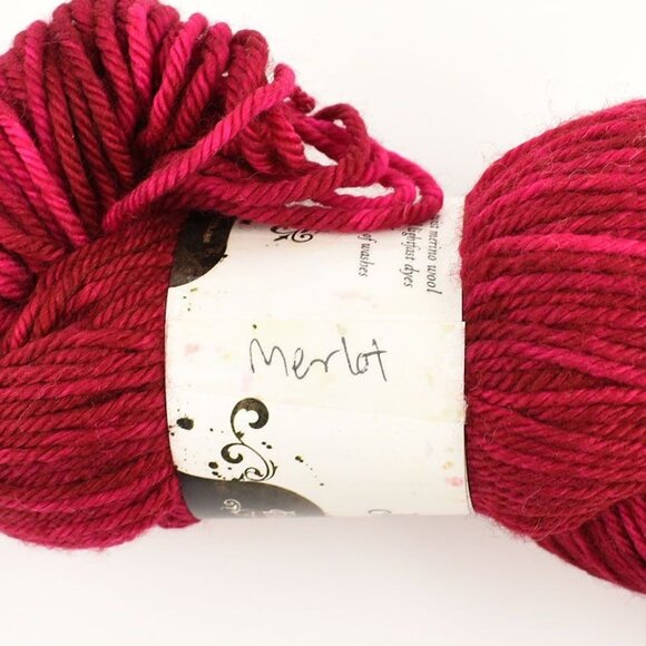 Hedgehog Fibres Merino DK Yarn Springy Twist Merino Wool Hand Dyed Merlot - Picture 3 of 3